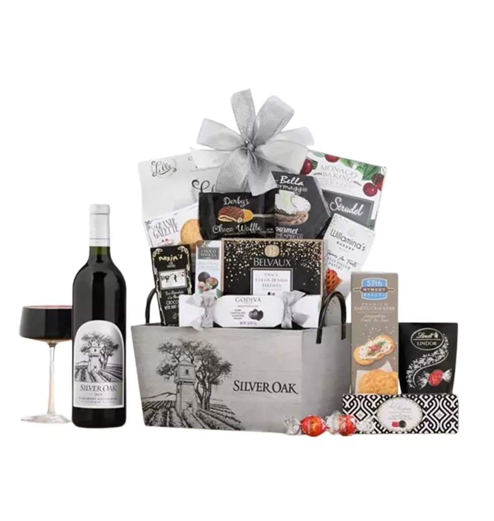 Luxurious Wine and Dessert Delights