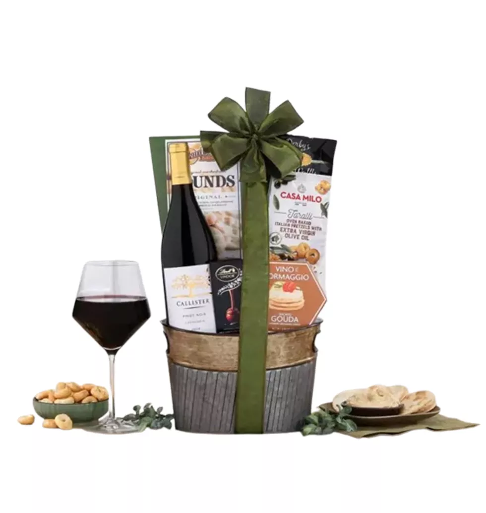 Gourmet Delight Wine Gift