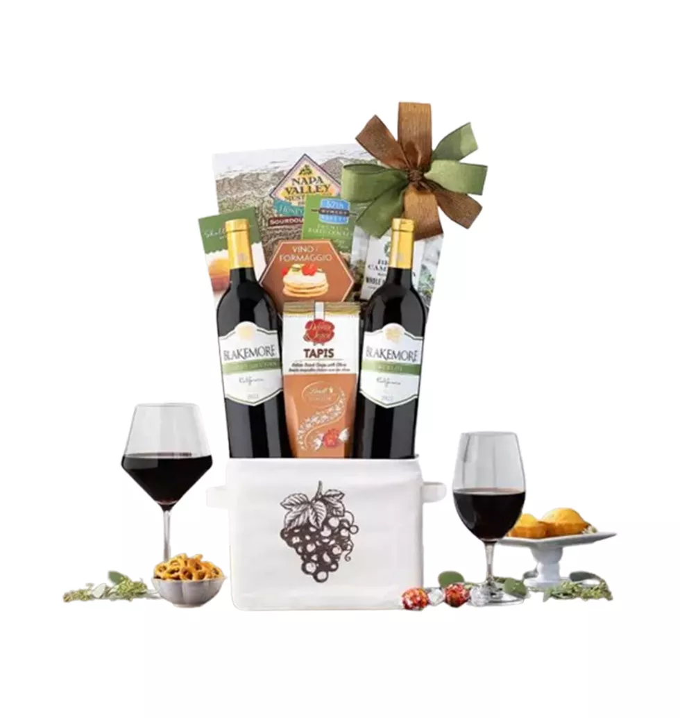 Yummy Wine Cheese and Crackers Set
